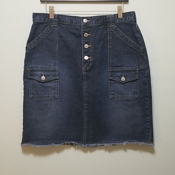 Denim skirt, size 12. 100% cotton. - Picture 1 of 6